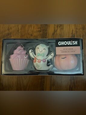 Ghoulish Decor - 3 Piece Set